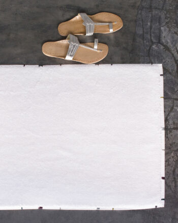 Tapis de bain finition Aqua de la collection MEMBA design original V. Barkowski