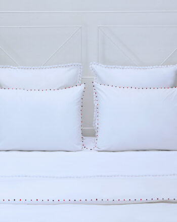 Collection linge de lit AYA finition Casapiedra design original V. Barkowski