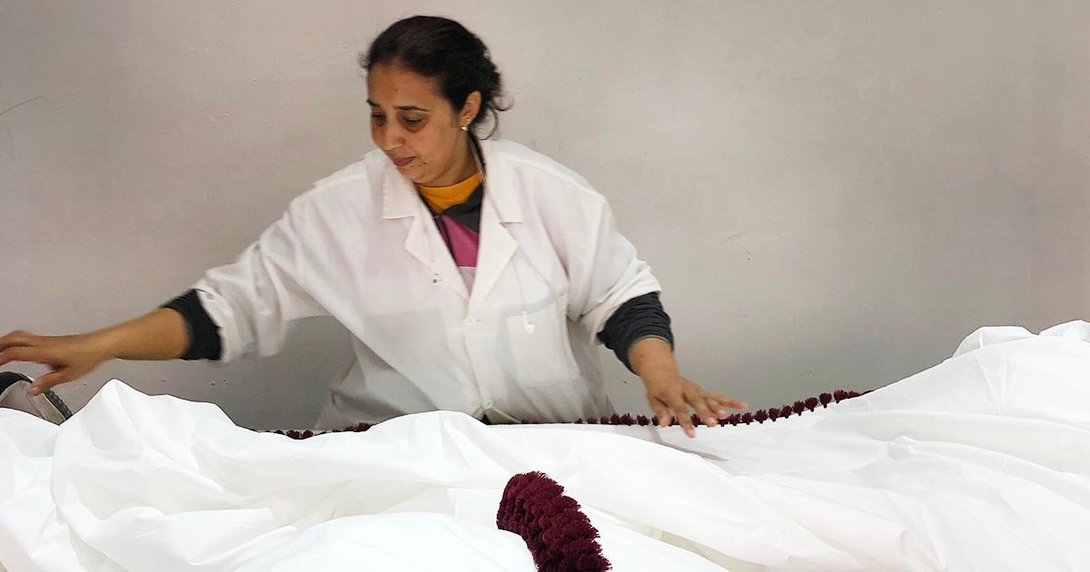 femme atelier textile marrakech vbarkowski