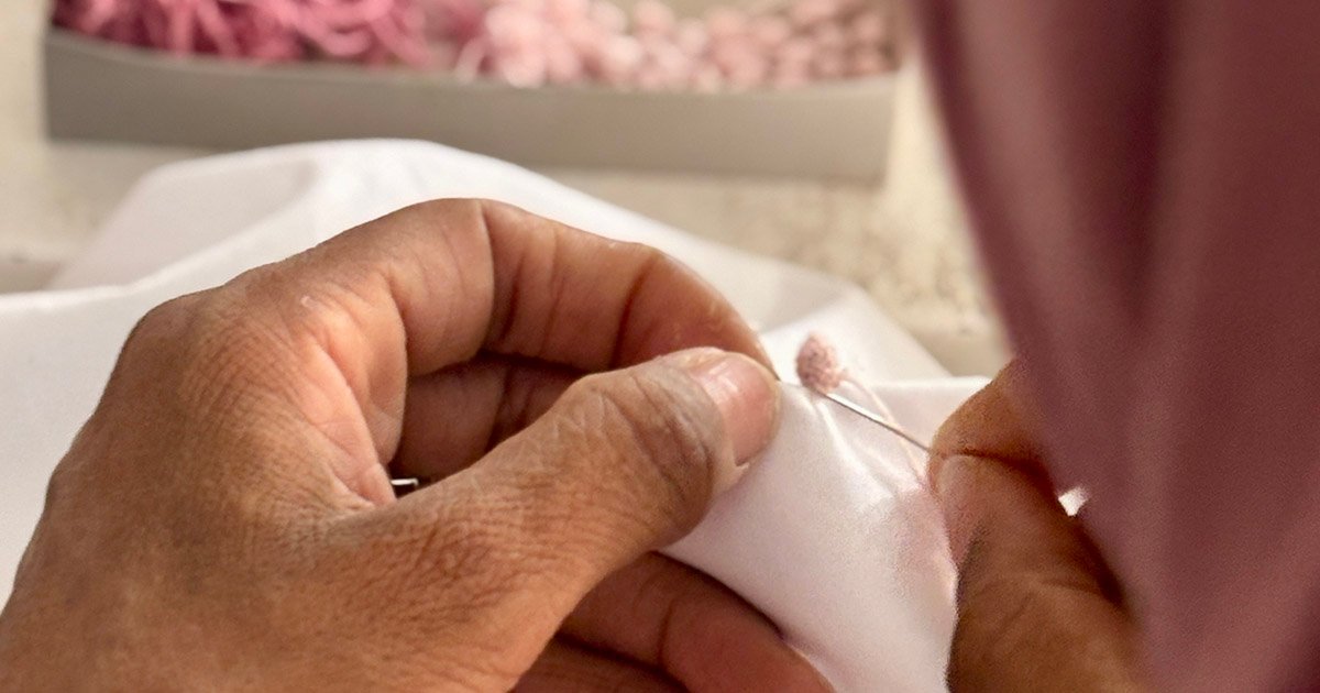 linge de maison haut de gamme sur mesure geste