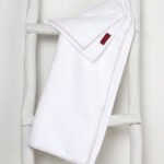 Serviette de douche Collection TRASS Finition Carmin design V. Barkowski