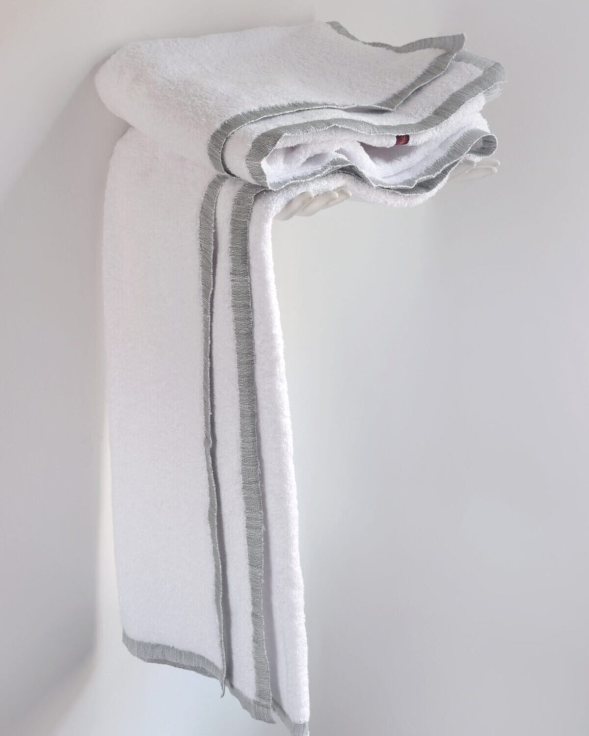 drap de bain collection CALI finition water design V. Barkowski