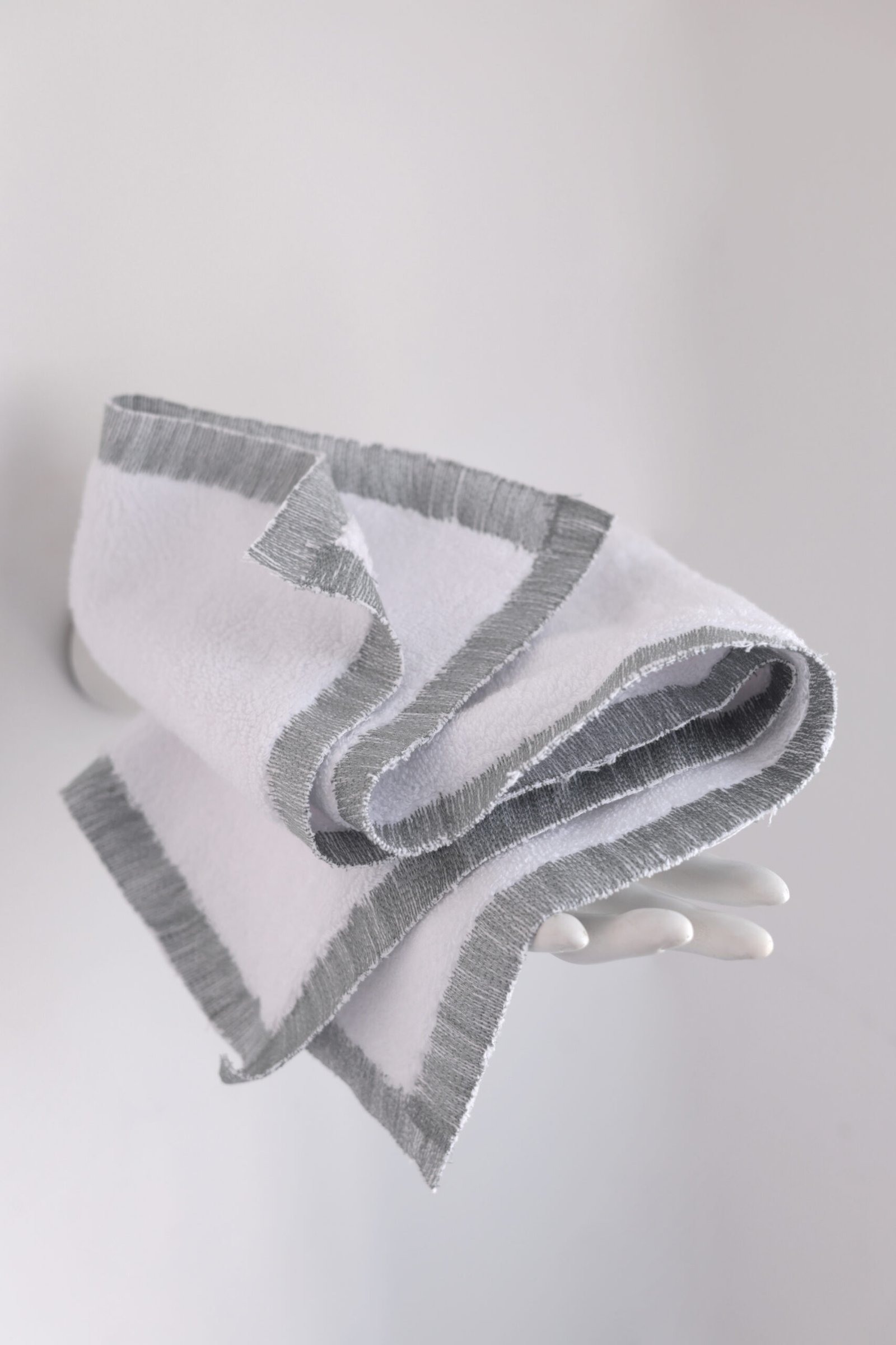 Serviette Invite collection CALI finition water design V. Barkowski