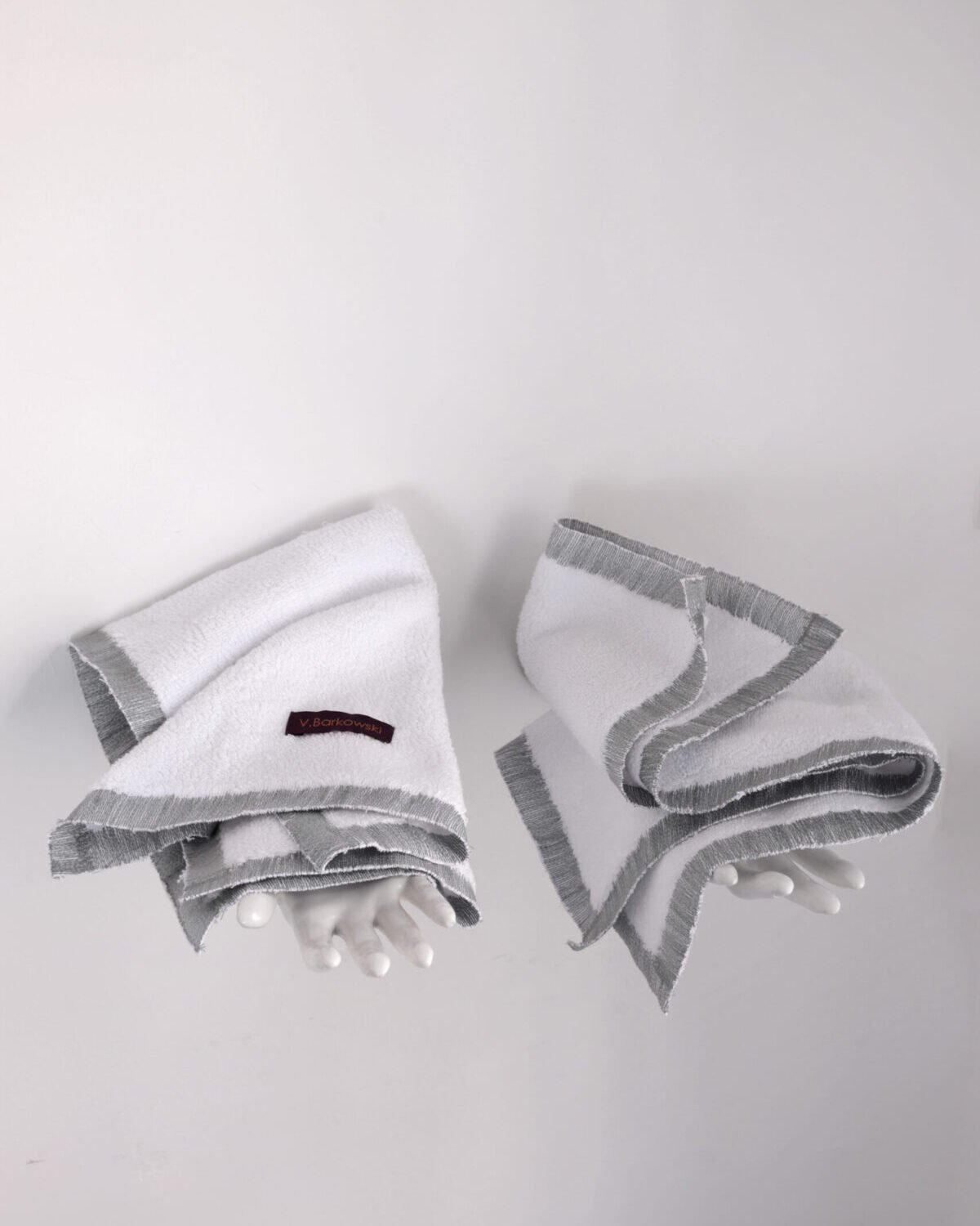 Serviette Invite collection CALI finition water design V. Barkowski