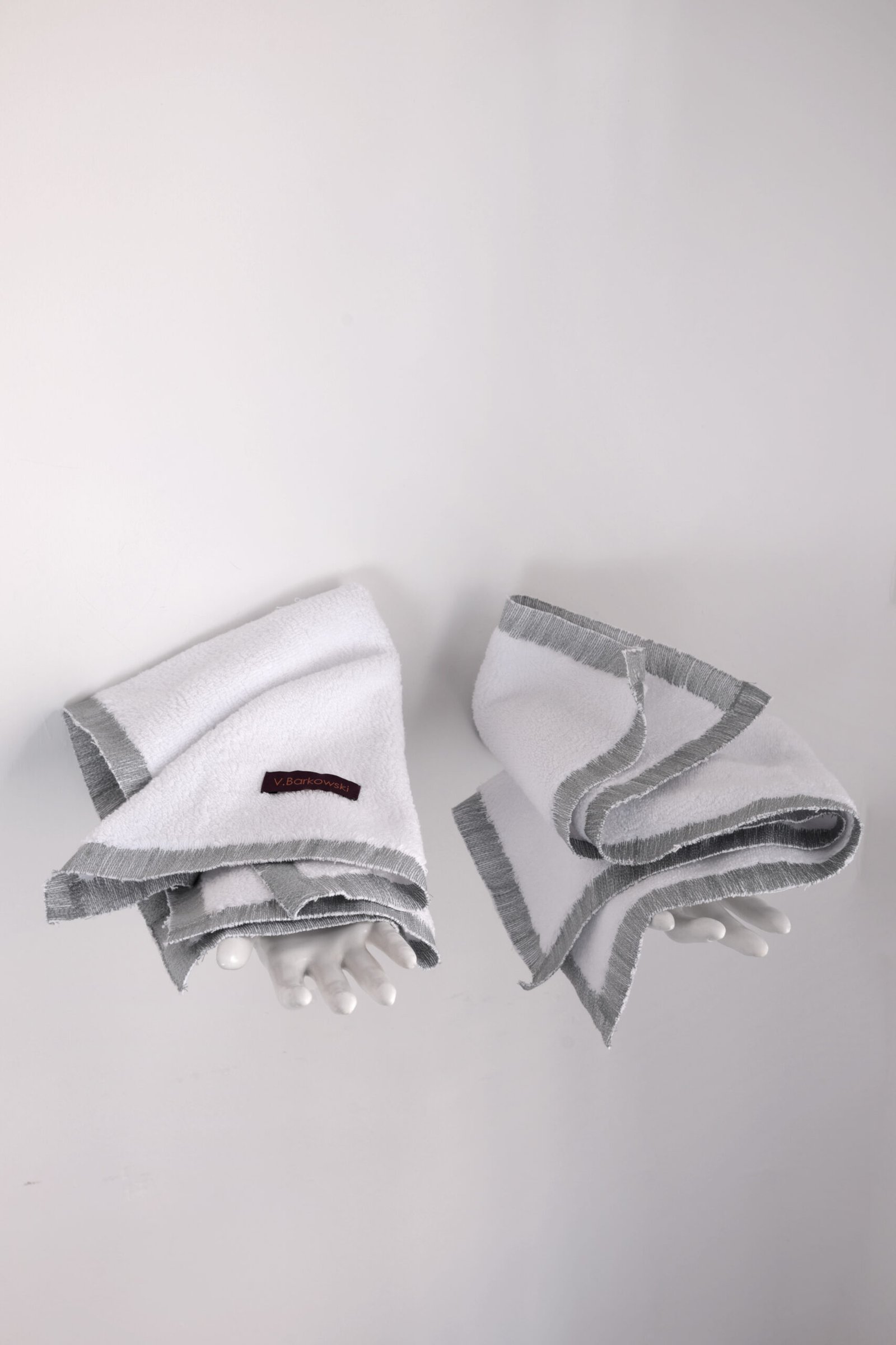 Serviette Invite collection CALI finition water design V. Barkowski