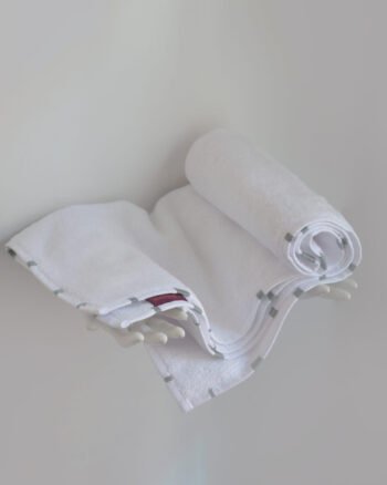 serviette de bain MEMBA finition water design V. Barkowski