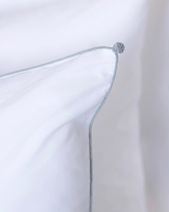 detail taie d'oreiller collection NIL finition water design V.Barkowski