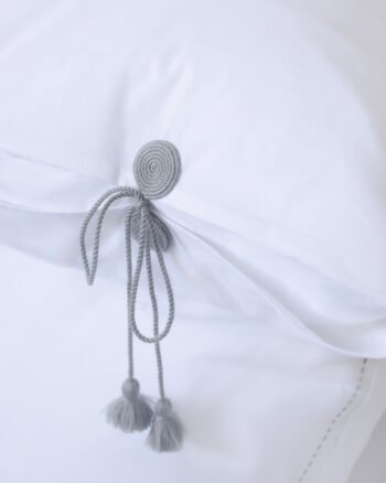 YUMI collection linge de lit finition water design V.Barkowski