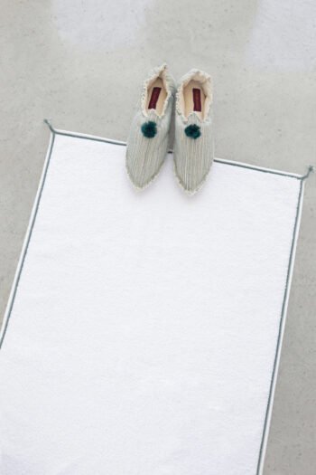 tapis de bain OMANA finition water design V. Barkowski