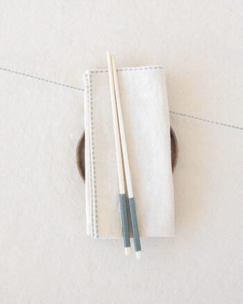 serviette de table TRASS ecru finition water design V.Barkowski