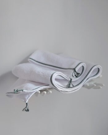 serviette de bain OMANA finition water design V. Barkowski
