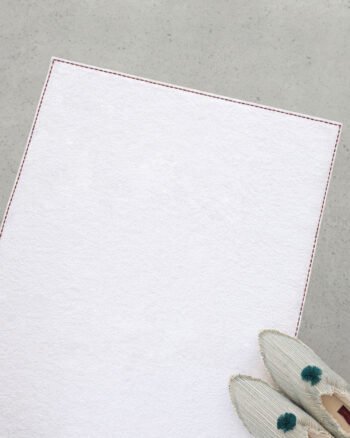 tapis de bain TRASS finition carmin design V. Barkowski