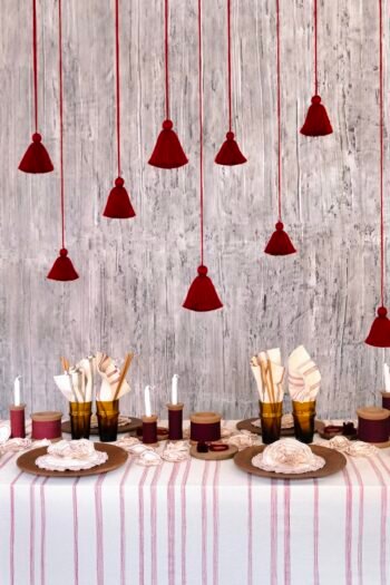 nappe BALA ecru finition carmin design V.Barkowski